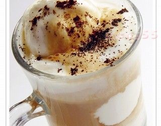 Menu55 - LEDOVÁ KÁVA SE ŠLEHAČKOU